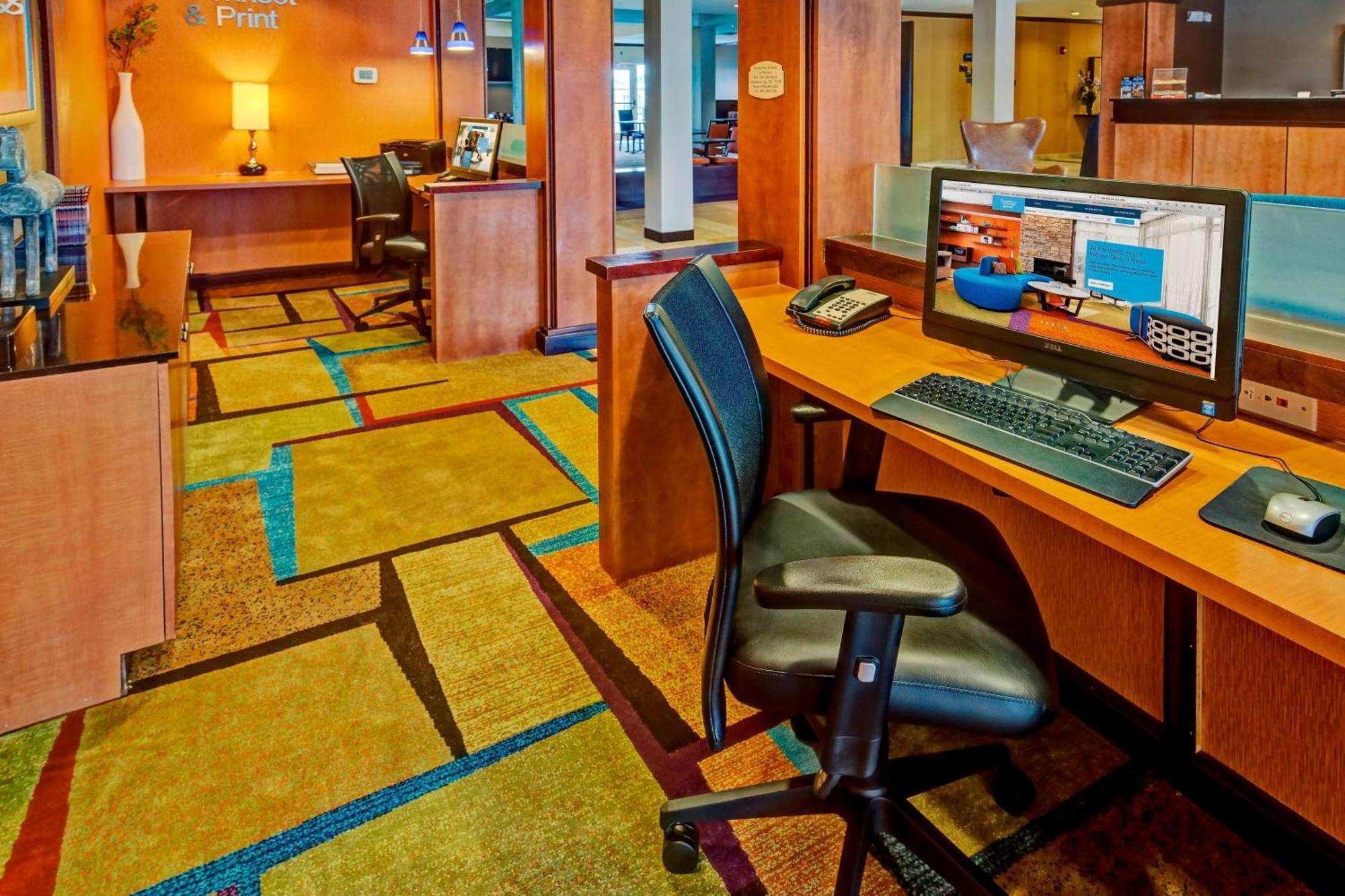 Fairfield And By Marriott Airport Hotel Oklahoma City