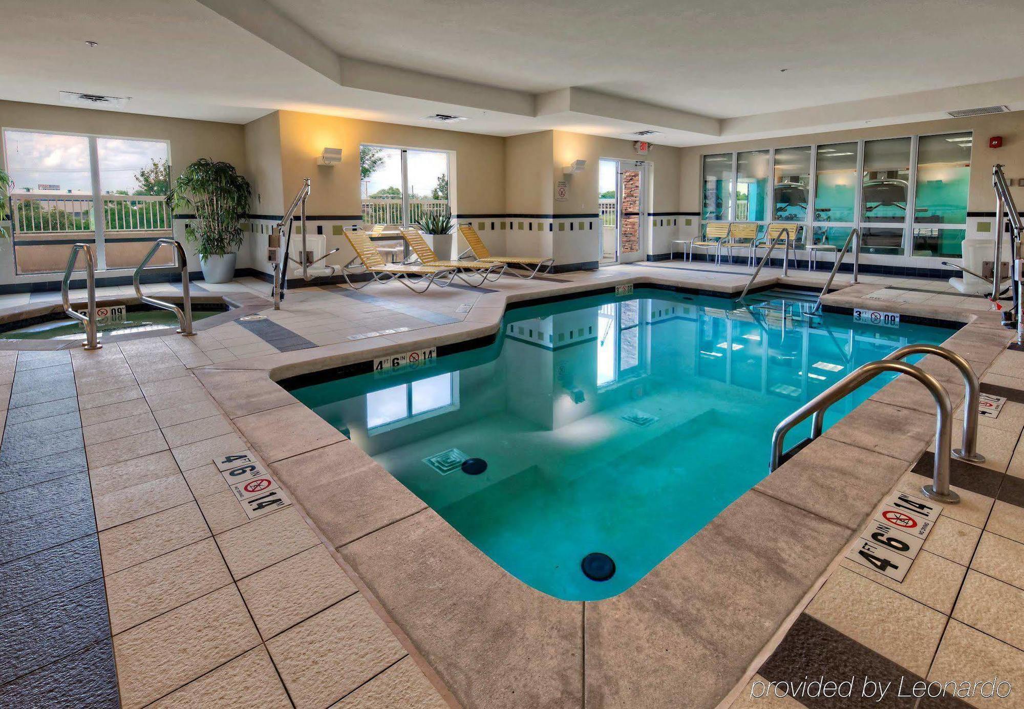 Hotel Fairfield And By Marriott Airport 3*